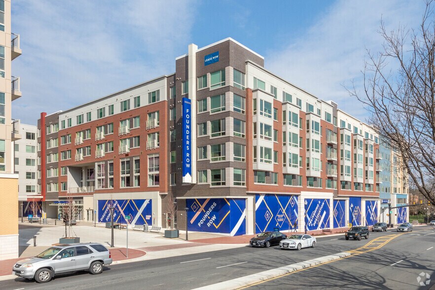 110 Founders Ave, Falls Church, VA for lease - Building Photo - Image 2 of 3