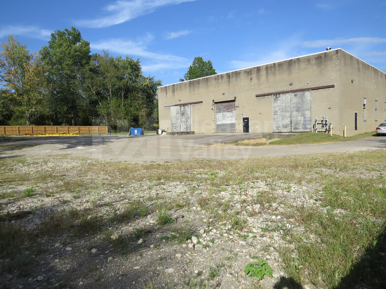 1740 S Arlington St, Akron, OH for lease - Building Photo - Image 3 of 3