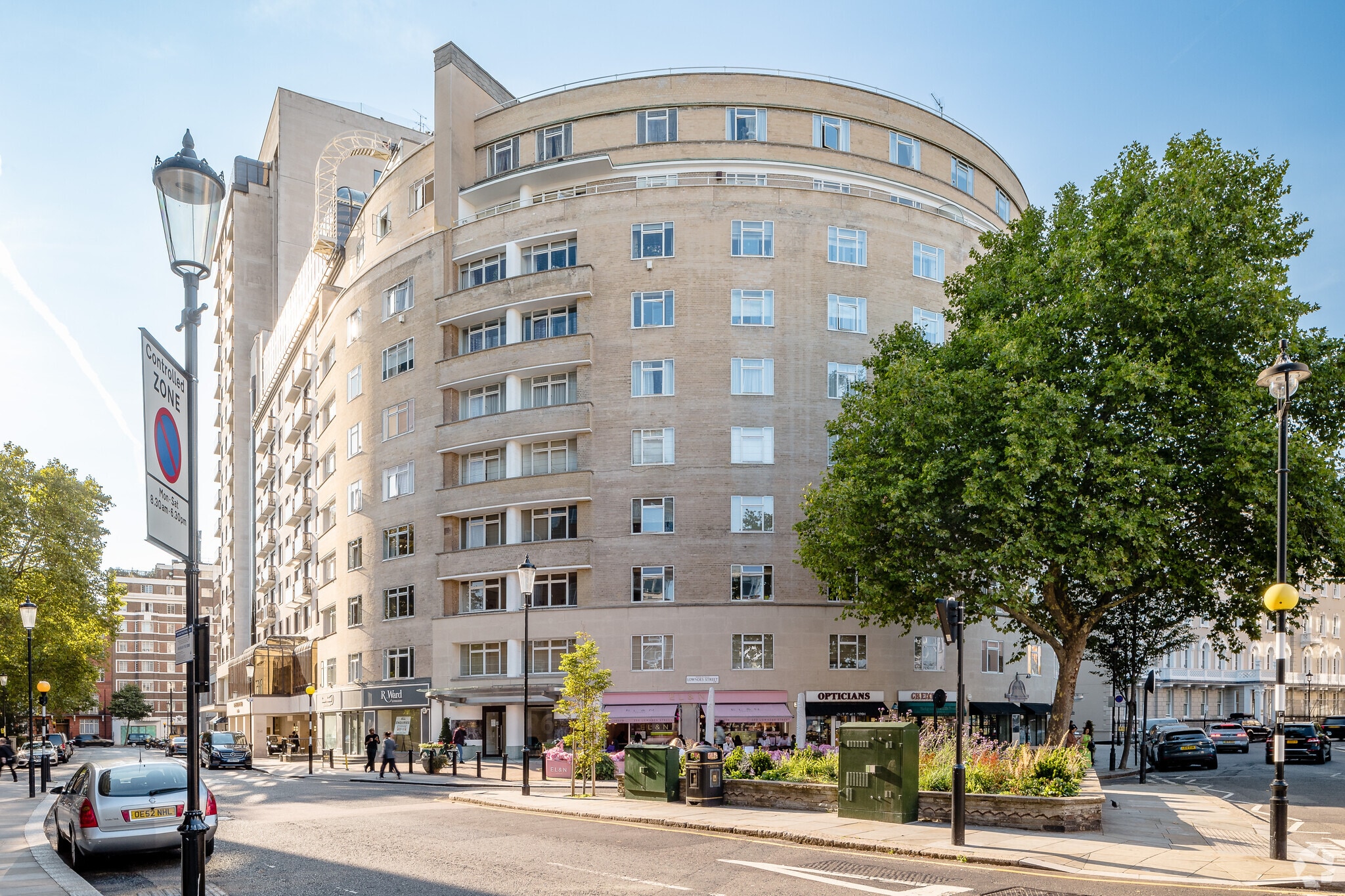 24-26 Lowndes St, London for sale Primary Photo- Image 1 of 1