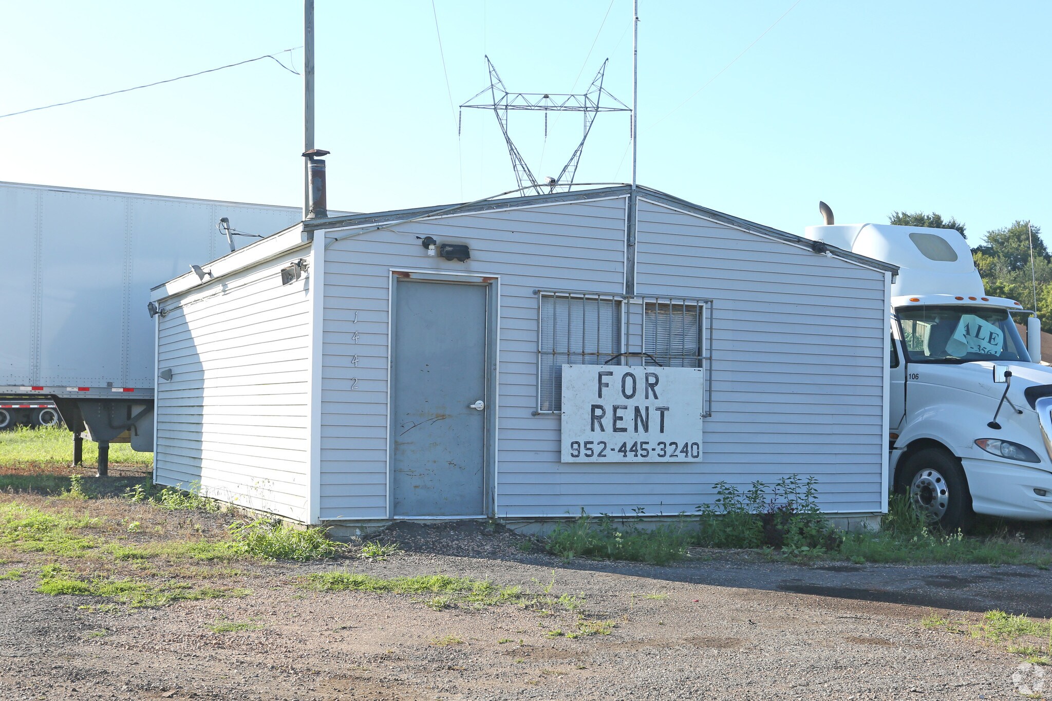 1442 3rd Ave W, Shakopee, MN for sale Primary Photo- Image 1 of 1