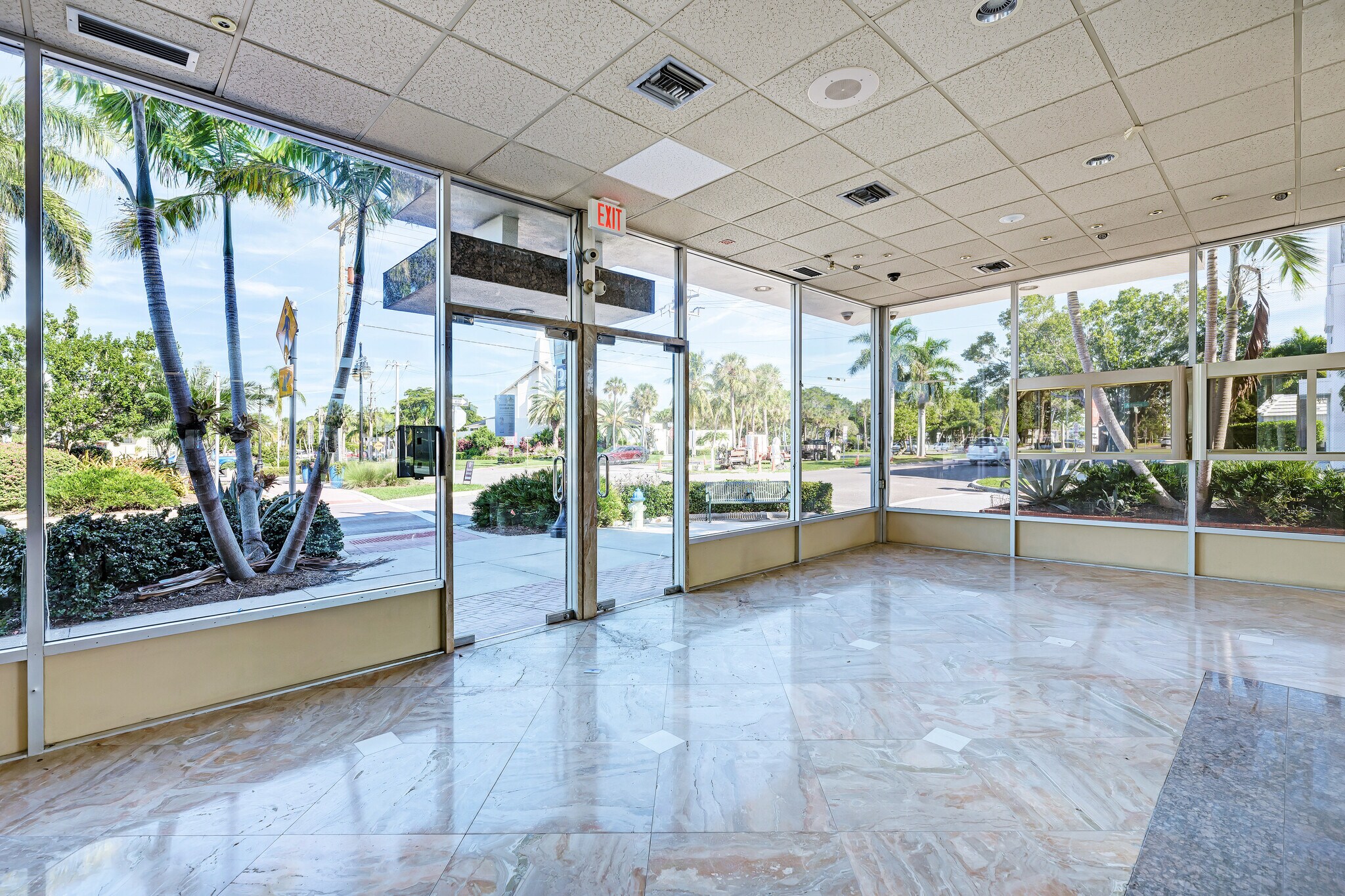 482 John Ringling Blvd, Sarasota, FL 34236 St. Armands Circle