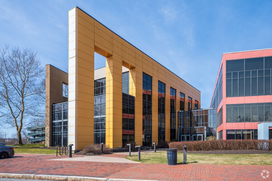 1150 Hall of Fame Ave, Springfield, MA for sale - Primary Photo - Image 1 of 1