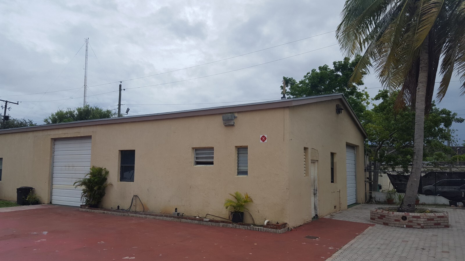 2165 NW 19th St, Fort Lauderdale, FL 33311