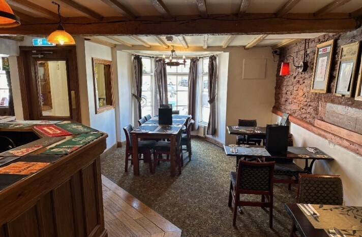 11 Market Pl, Kirkbymoorside for sale - Interior Photo - Image 3 of 7