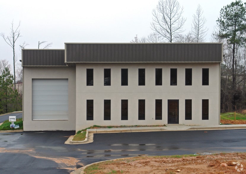 125 Walter Way, Fayetteville, GA for lease - Building Photo - Image 2 of 3