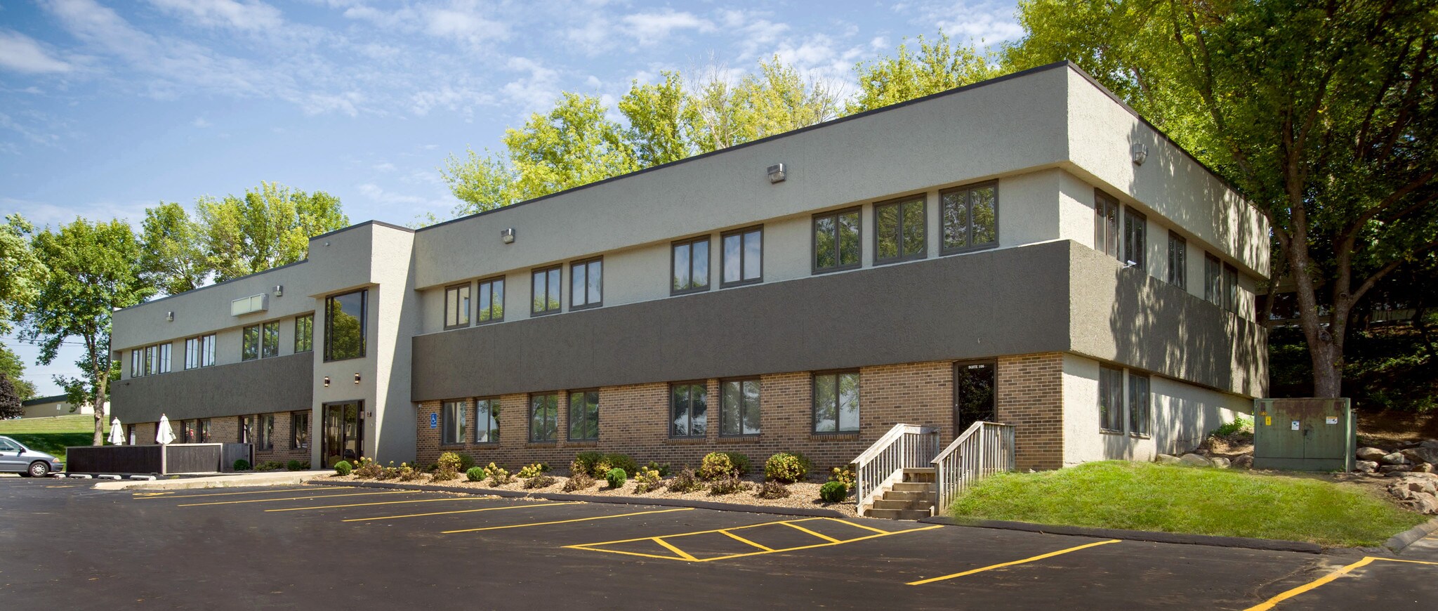 8980 Hickman Rd, Clive, IA for sale Building Photo- Image 1 of 1