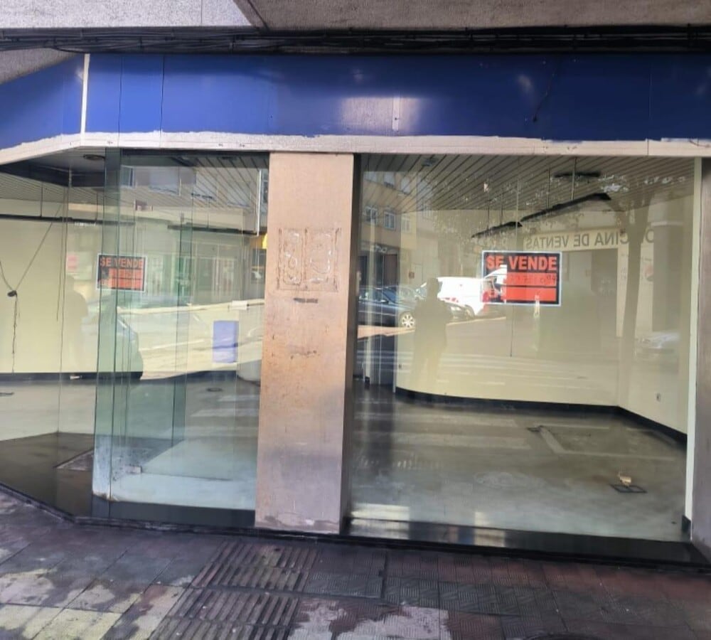 Ferrol, LC 15404 - Unit - -  - Interior Photo - Image 1 of 4