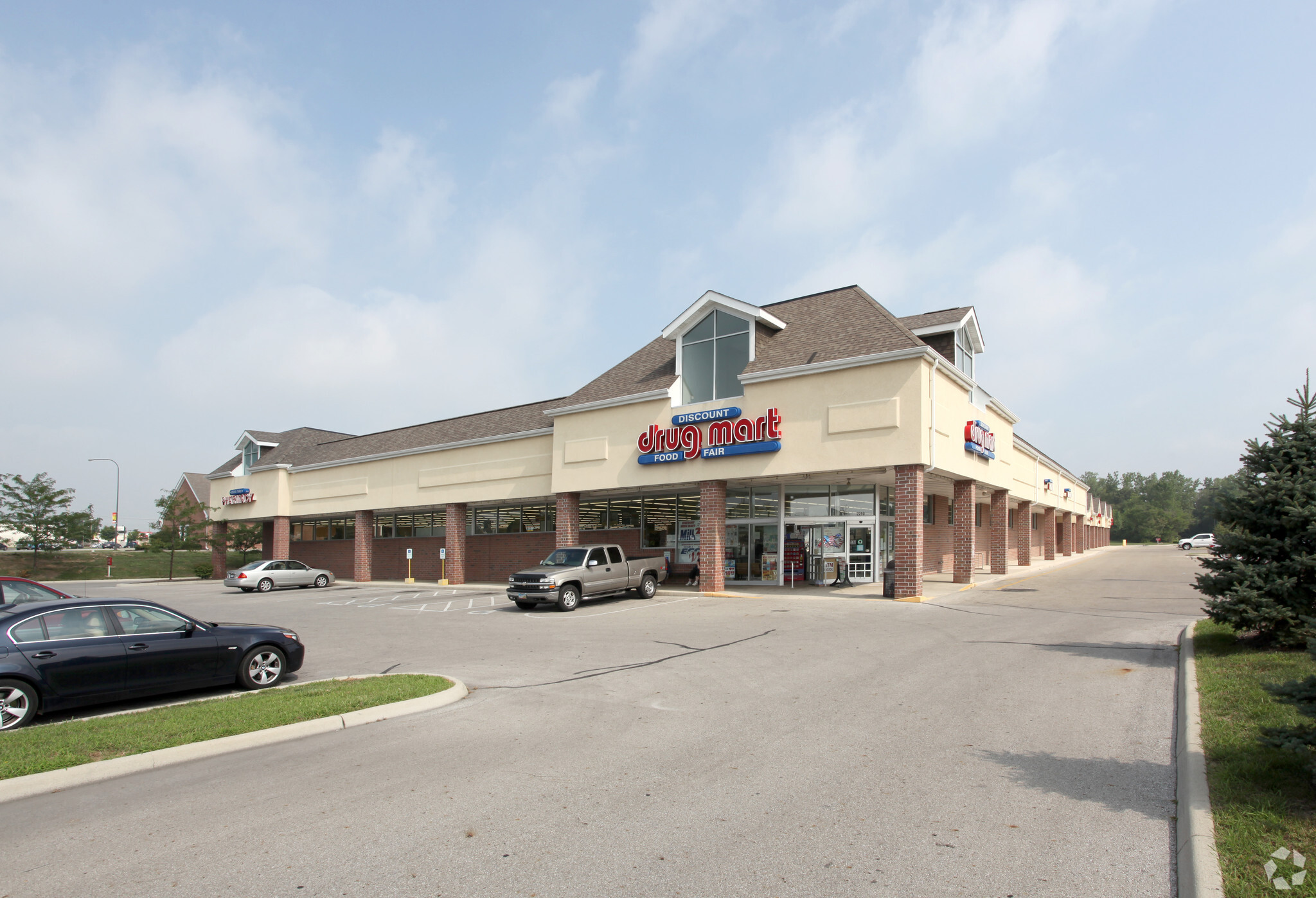 2332 Stringtown Rd, Grove City, OH 43123 - Drug Mart Plaza Grove City ...