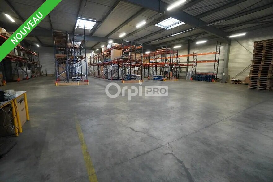 Flex in Dijon for lease - Building Photo - Image 3 of 7