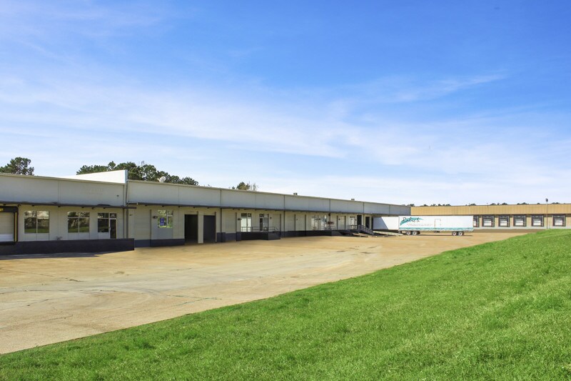 1355 Boling St, Jackson, MS for lease - Building Photo - Image 2 of 5