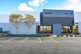 1586-1590 Sunland Ln, Costa Mesa CA - Warehouse