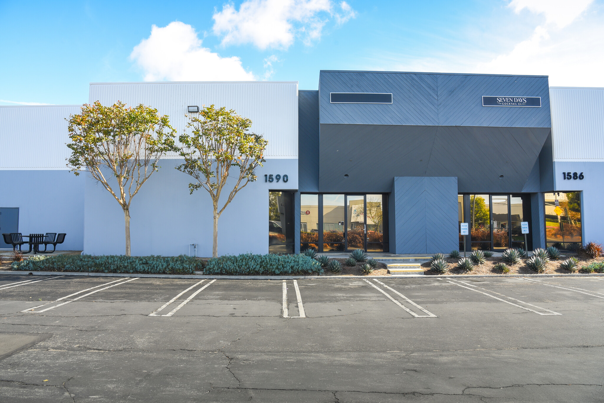 1586-1590 Sunland Ln, Costa Mesa, CA for lease Building Photo- Image 1 of 2