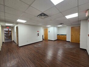 4502 Irvington Ave, Jacksonville, FL for lease Building Photo- Image 2 of 6