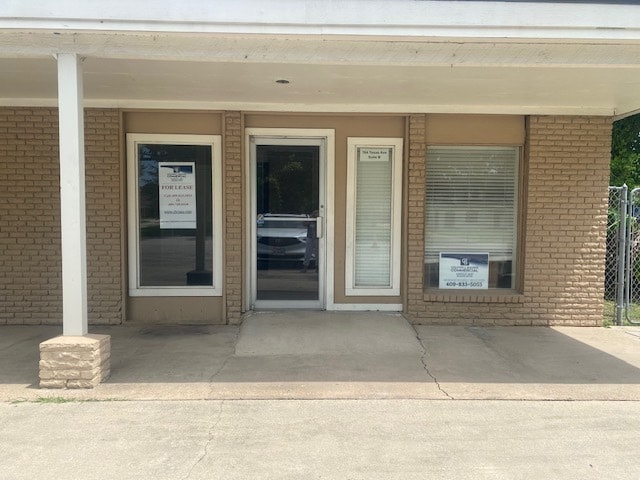 704 Texas Ave, Bridge City, TX for lease - Building Photo - Image 1 of 9