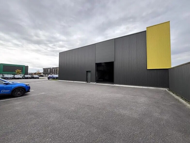 14 B Rue Des Clairières, LES SORINIÈRES for lease - Building Photo - Image 2 of 9