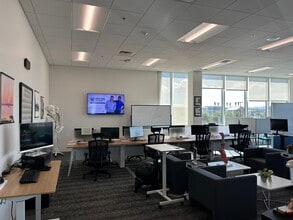 1075 E Betteravia Rd, Santa Maria, CA for lease Interior Photo- Image 2 of 13