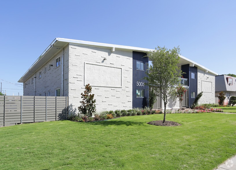 5005 San Jacinto St, Dallas, TX for sale - Primary Photo - Image 2 of 32