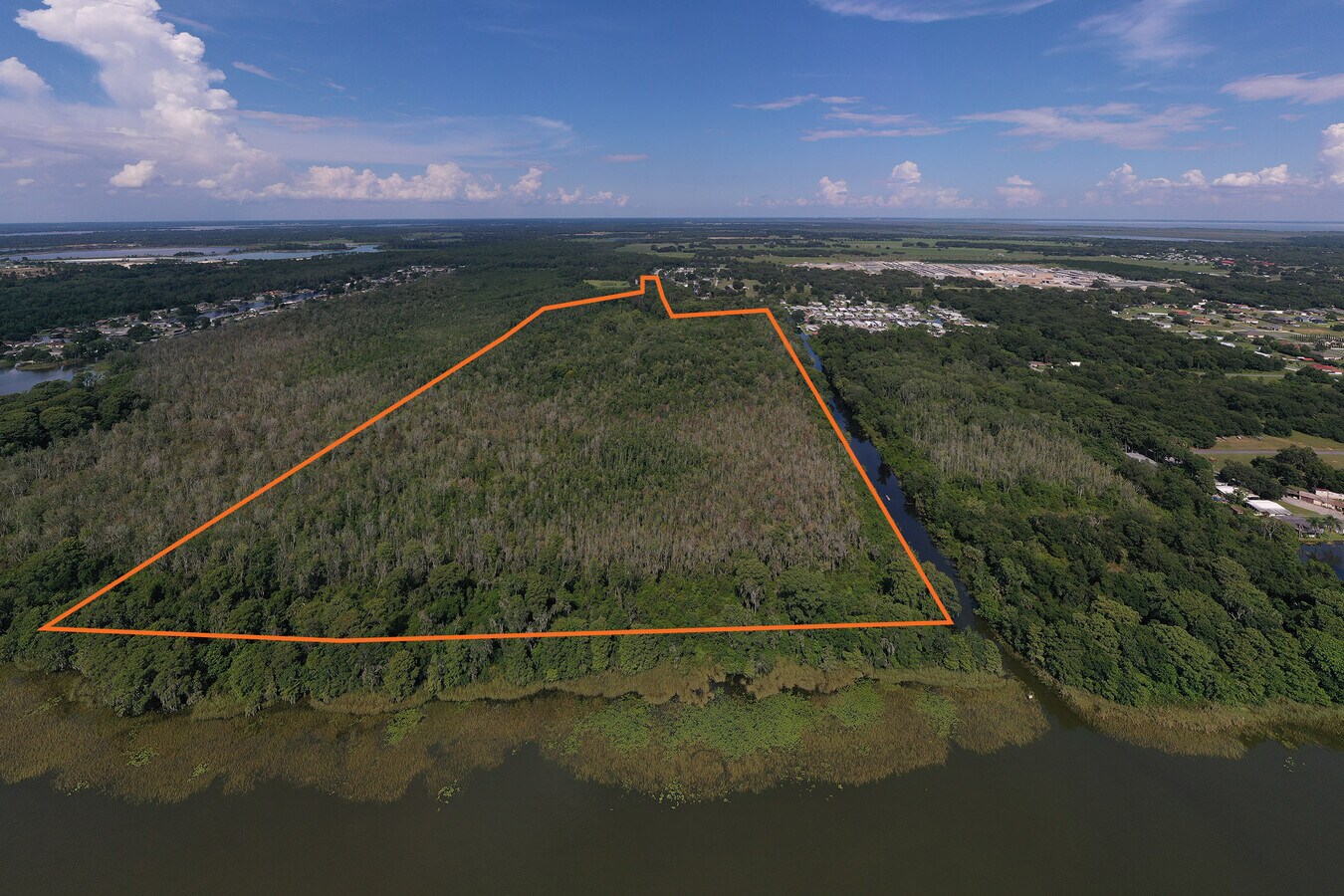13401 Palm Dr, Astatula, FL 34705