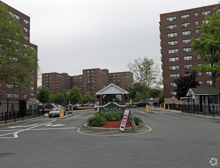 20 Marshall St, Irvington, NJ for lease - Building Photo - Image 2 of 25