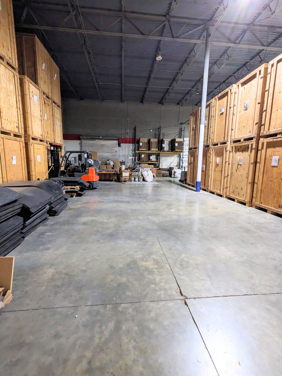 1342 W 200 S, Lindon, UT for lease Interior Photo- Image 1 of 4
