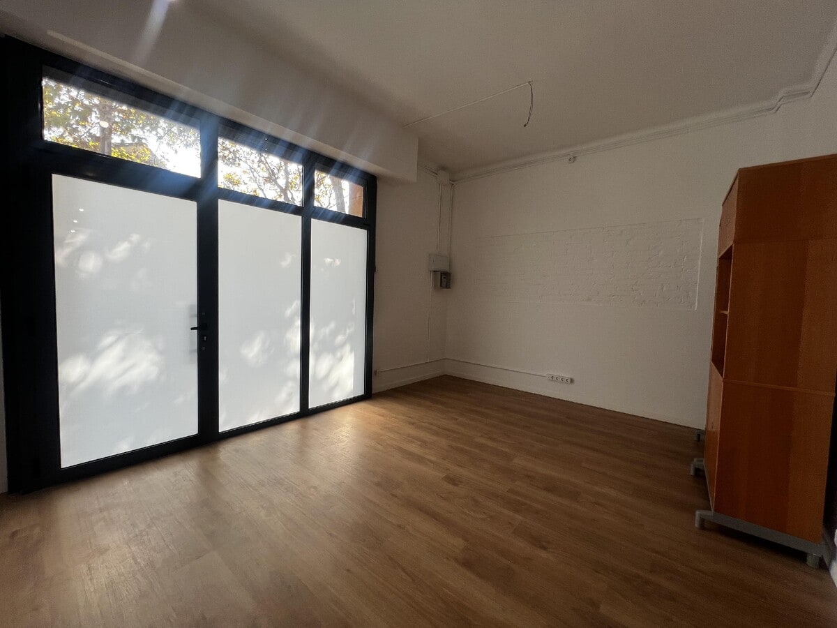 L'Hospitalet de Llobregat, BAR 08906 - Unit 1 -  - Interior Photo - Image 1 of 8