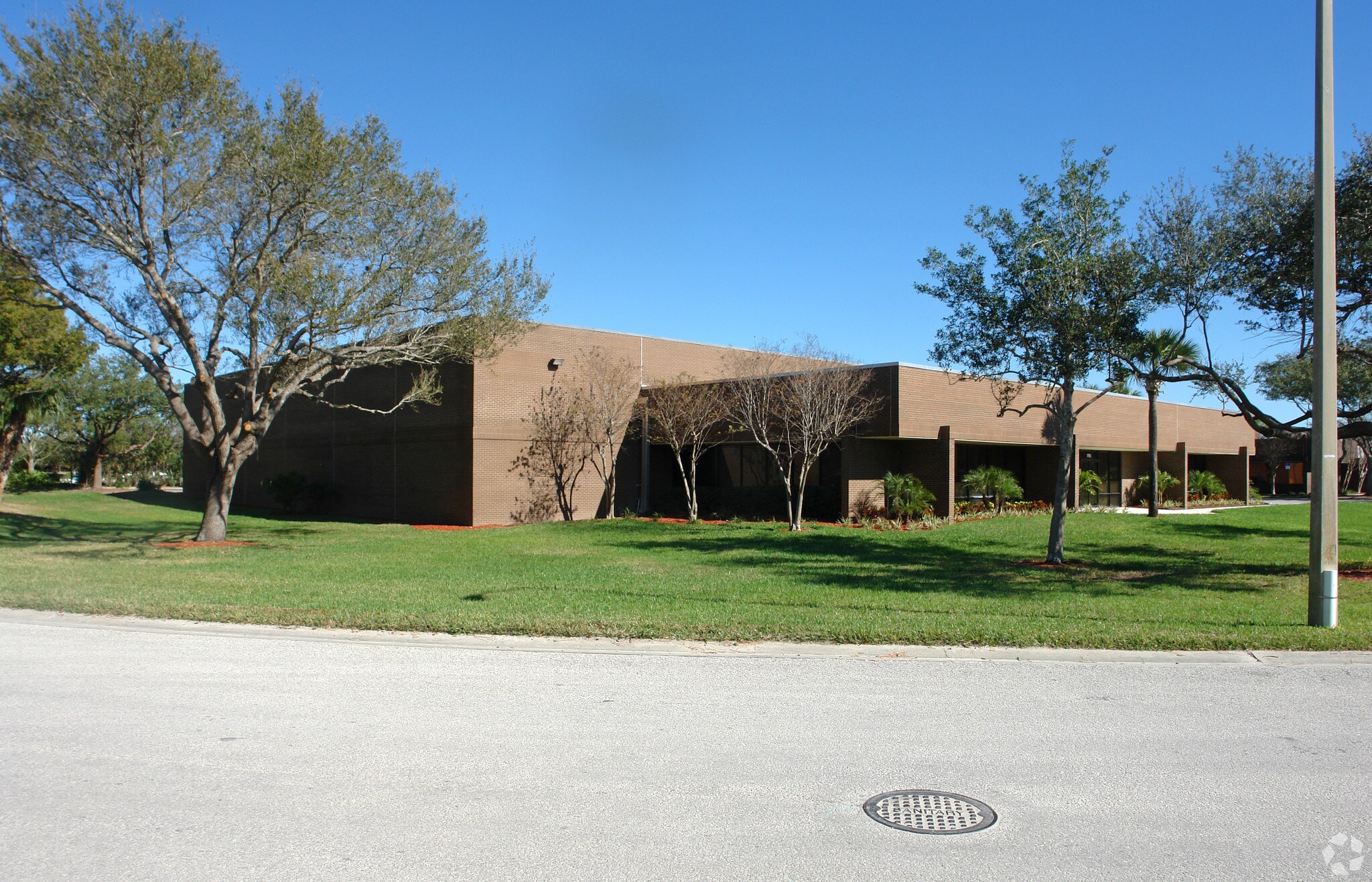 1765 Commerce Ave N, Saint Petersburg, FL for sale Building Photo- Image 1 of 1