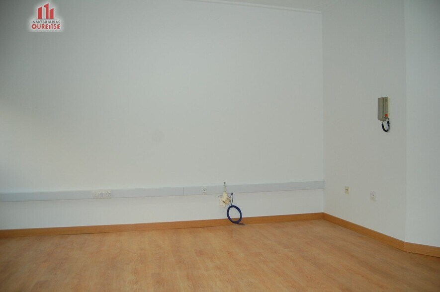 Office in Ourense, Orense for lease - Building Photo - Image 3 of 4