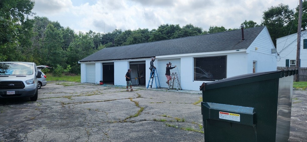 Rt 1A, Dedham, MA for lease - Building Photo - Image 1 of 6