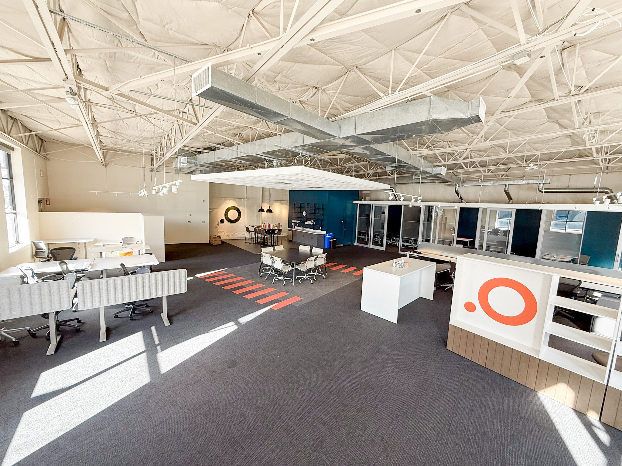 130-136 E Chestnut St, Columbus, OH for lease Interior Photo- Image 1 of 11