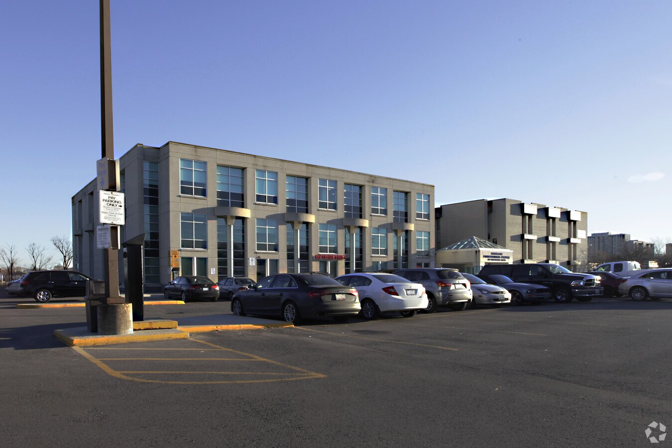 40 Finchgate Blvd, Brampton, ON L6T 3J1 Bestgate Professional Centre