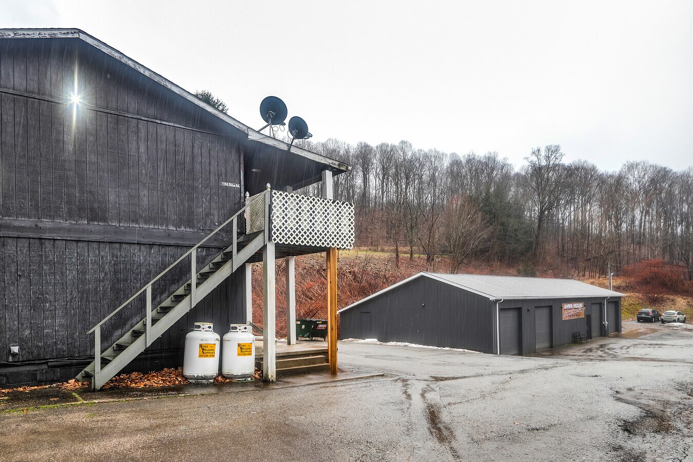 11941196 Dime Rd, Vandergrift, PA 15690