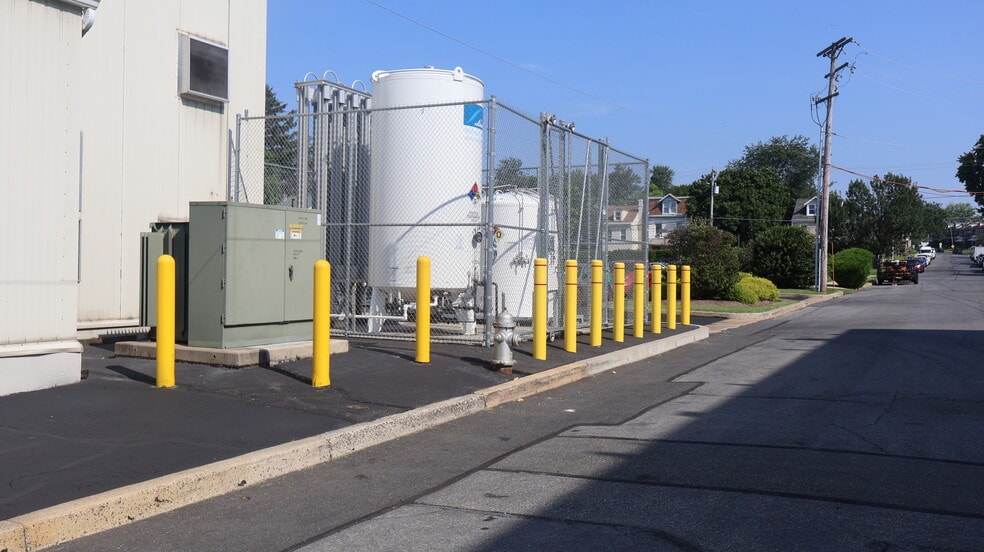 520 Carroll St, Reading, PA for sale - Building Photo - Image 3 of 35