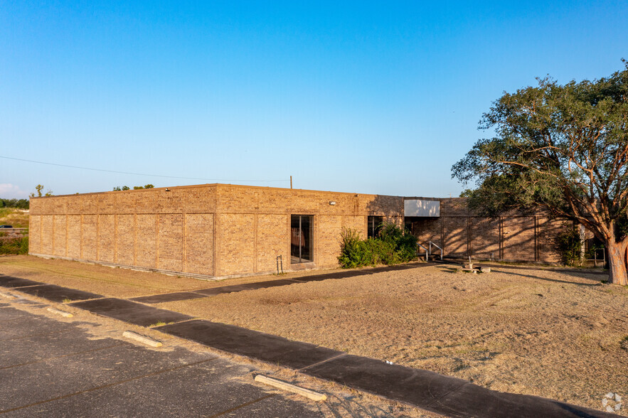 3100 Gulf Fwy, La Marque, TX for sale - Building Photo - Image 1 of 1