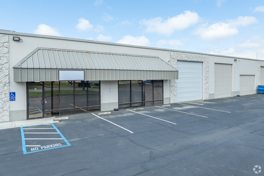 4300 82nd St, Sacramento, CA for lease - Building Photo - Image 3 of 9