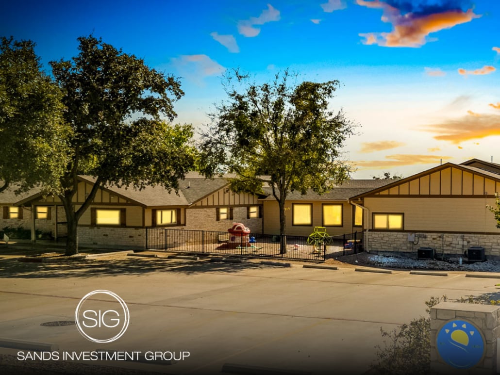 60 Limmer Loop, Round Rock, TX for sale Primary Photo- Image 1 of 6