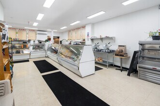 524-526 Bedford Rd, Bedford Hills, NY for lease Interior Photo- Image 2 of 12