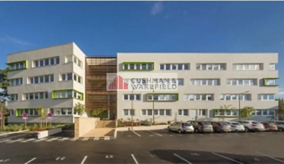 Office in Nîmes for sale Building Photo- Image 1 of 2