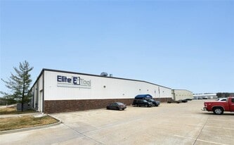 1011 Industrial Ct, Moscow Mills MO - Warehouse