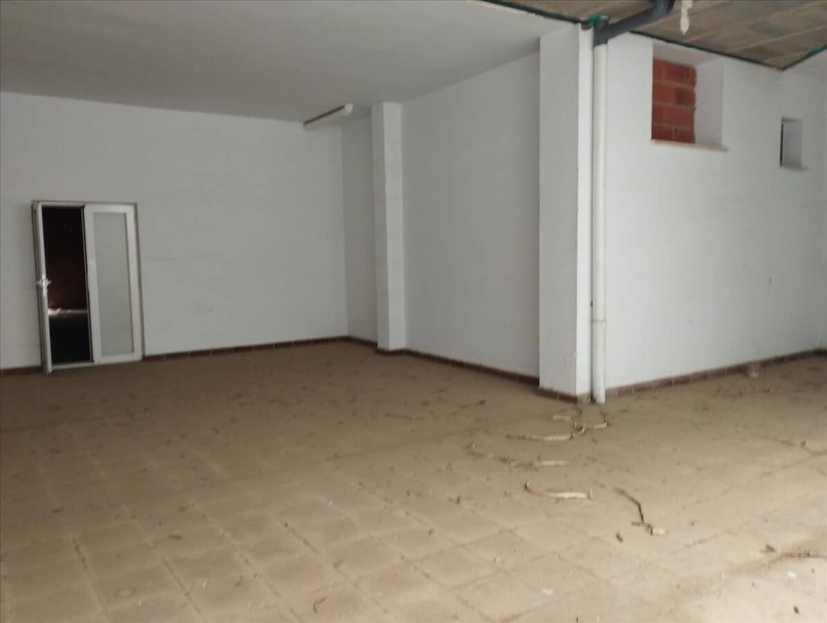 Calle Escribano, Almendralejo, BAD 06200 -  -  - Interior Photo - Image 1 of 8