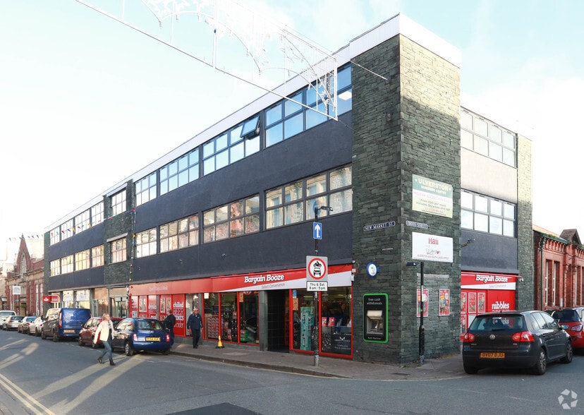 25 New Market St, Ulverston for lease - Primary Photo - Image 2 of 4