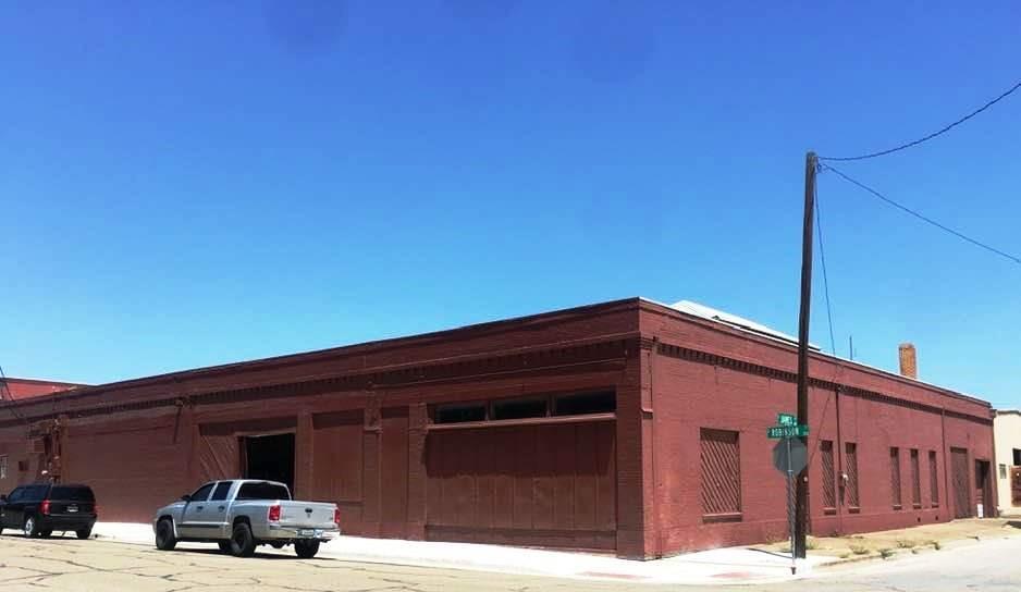 111 So Robinson St, Cleburne, TX for sale Primary Photo- Image 1 of 1