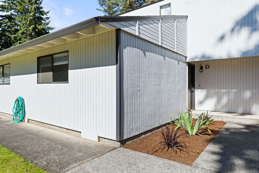 14621 NE Coast Pine Ct, Vancouver, WA for sale - Building Photo - Image 3 of 12