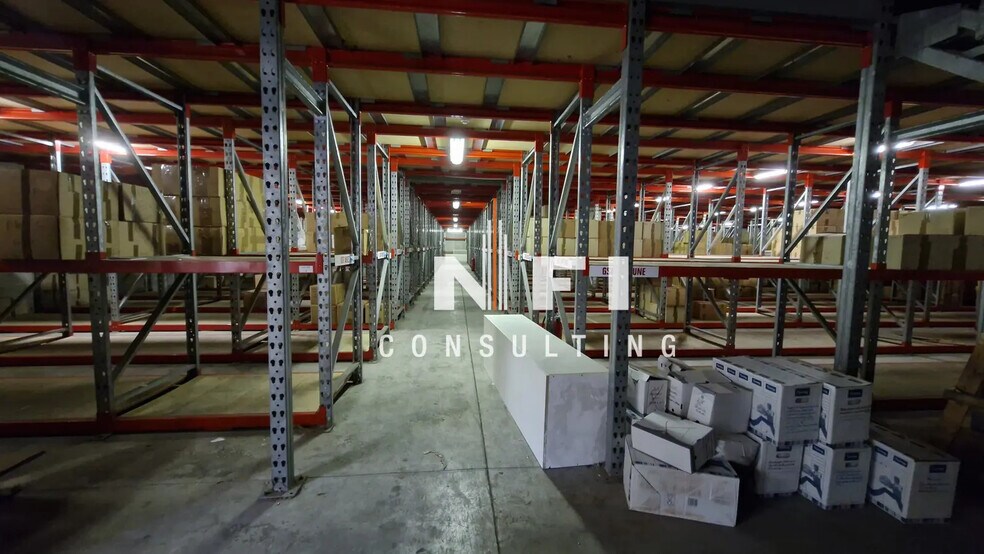 Flex in Vallauris for lease - Interior Photo - Image 3 of 3