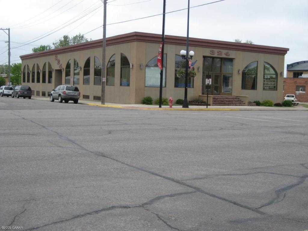 324 Broadway St, Alexandria, MN for sale Primary Photo- Image 1 of 1