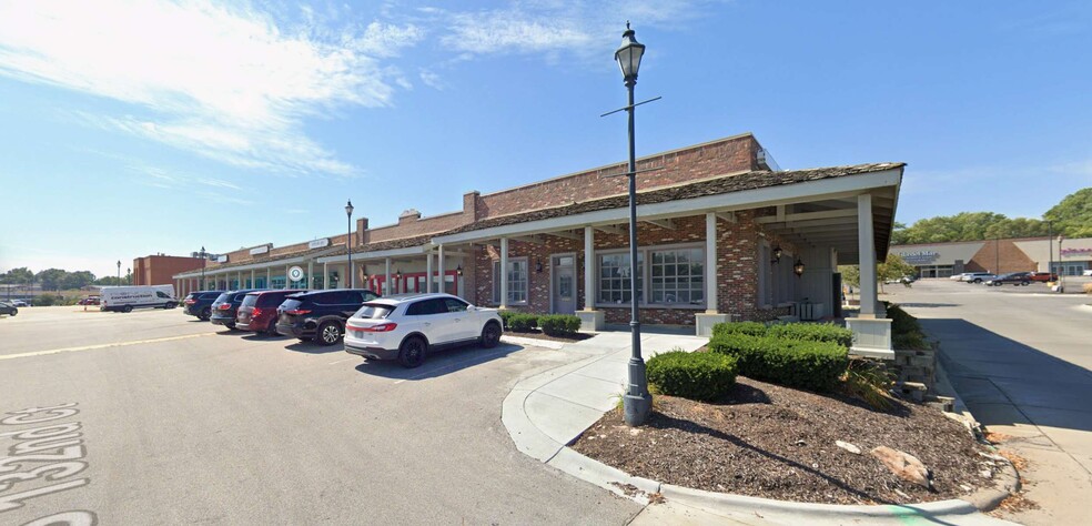 2505-2511 S 133rd Plz, Omaha, NE for lease - Building Photo - Image 1 of 9