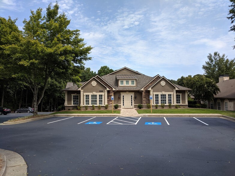 1230 Upper Hembree Rd, Roswell, GA for sale - Building Photo - Image 1 of 1