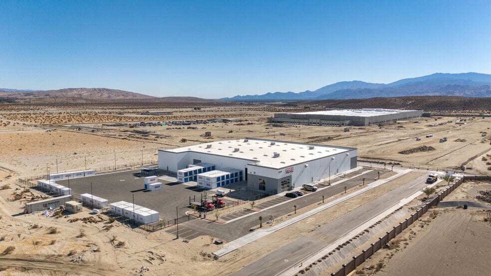 64640 19th Ave, Desert Hot Springs, CA for lease - Building Photo - Image 3 of 26