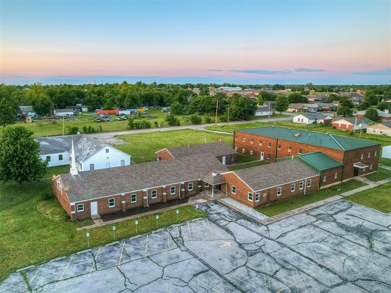 2000 N Spencer Rd, Oklahoma City, OK for sale - Building Photo - Image 2 of 35