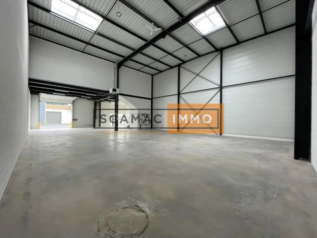 Industrial in Chalifert for lease Building Photo- Image 1 of 11