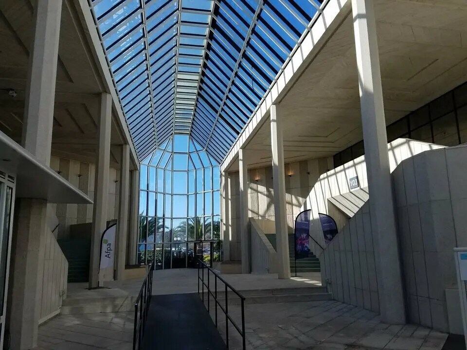 Office in CANNES-LA-BOCCA for lease Lobby- Image 1 of 5